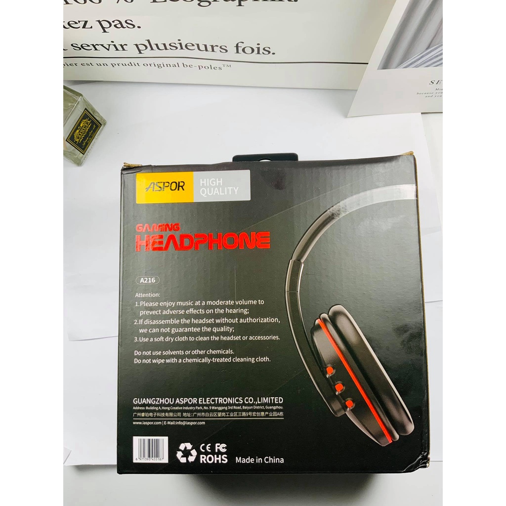 Tai nghe gaming chụp tai có mic có đèn LED cho máy tính, điện thoại