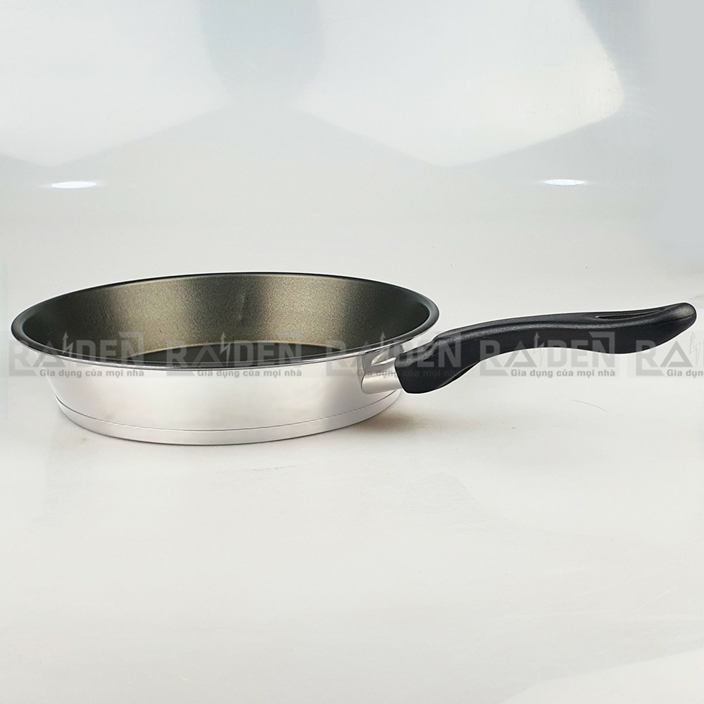 Chảo cạn từ inox 3 đáy size 28cm Happycook