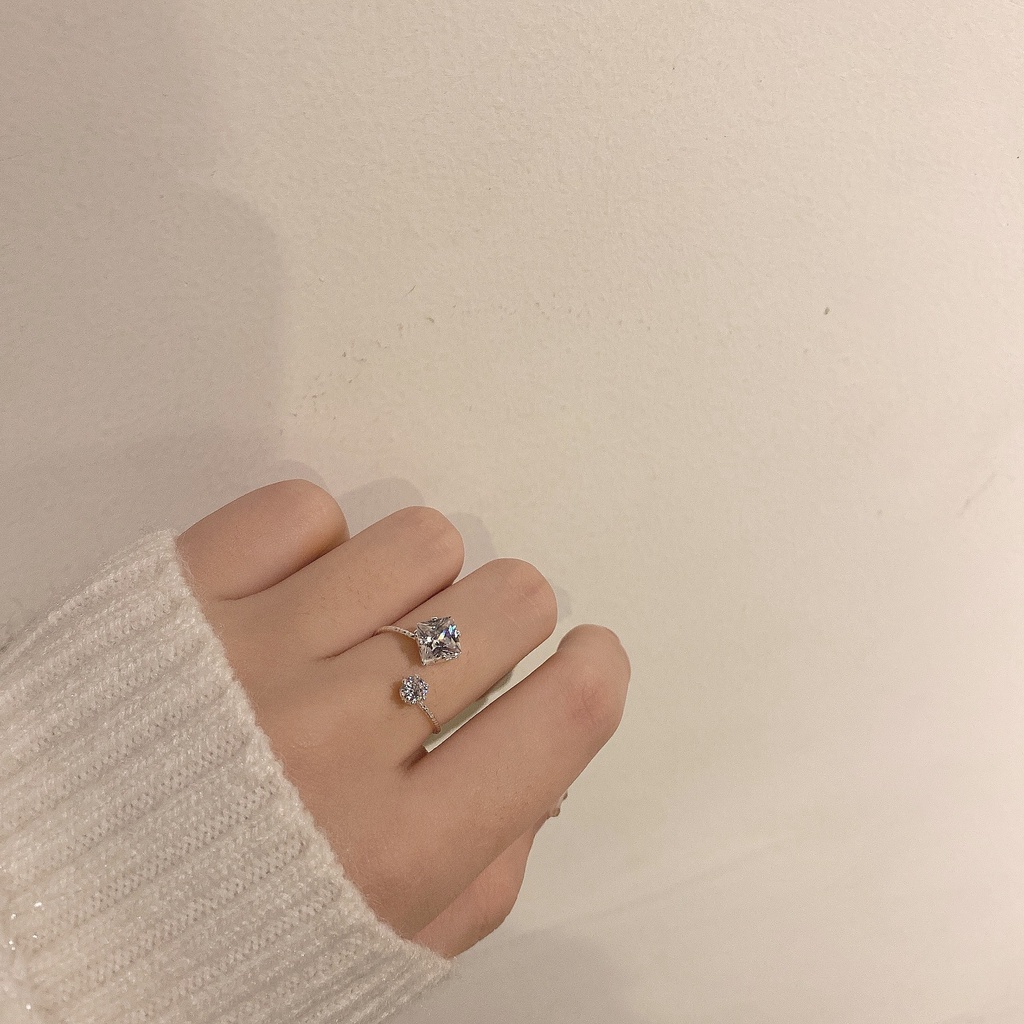 Nhẫn hở đính đá zircon có thể điều chỉnh kích cỡ thời trang