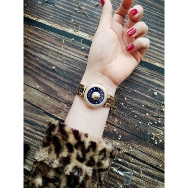 Đồng Hồ Nữ Versus dây kim loại case 40mm