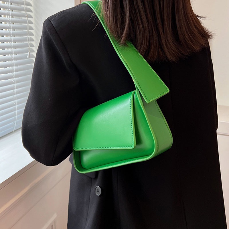 Túi Đeo Chéo Dây Xích Dễ Phối Đồ Thời Trang Cho Nữ