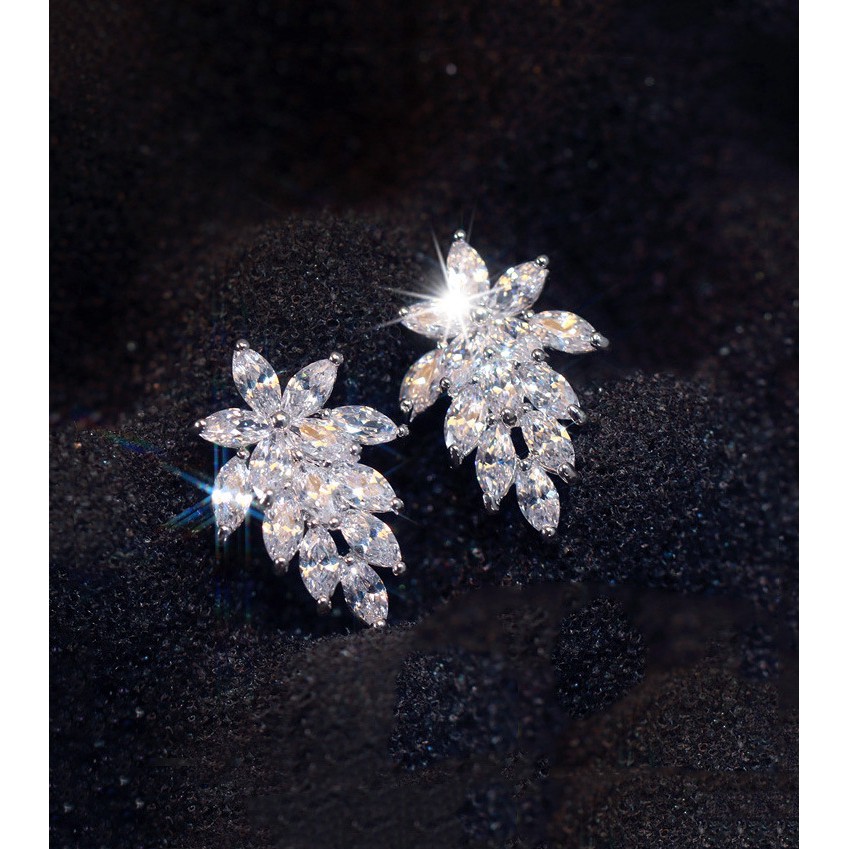 Khuyên Tai Nữ Hình Chiếc Lá Thời Trang