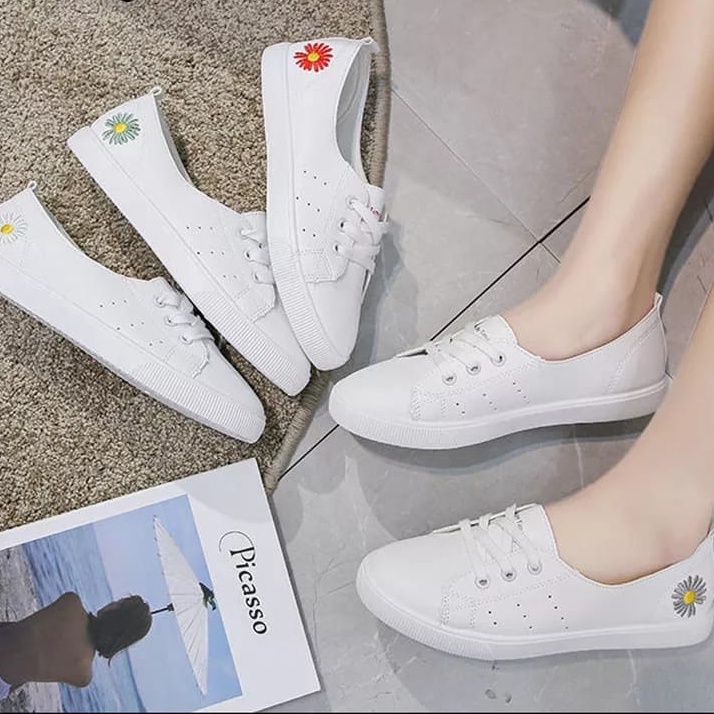 Giày Thể Thao Augie CT2 Họa Tiết Hoa Cá Tính Cho Nữ