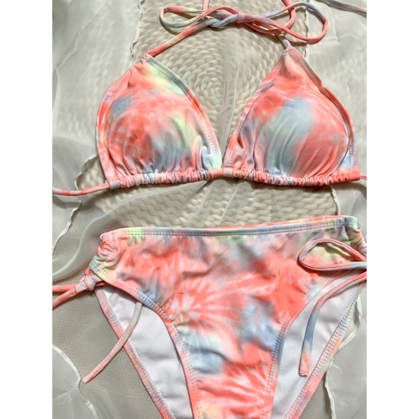 Bikini tam giác 2 mảnh màu loang hot trend