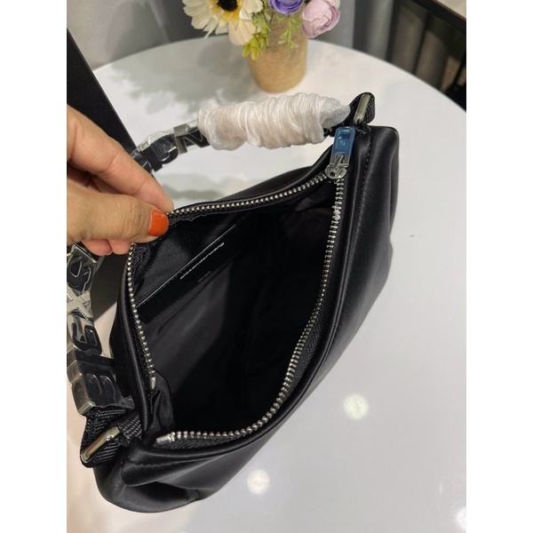 Túi kẹp nách  A L E x D Er wang