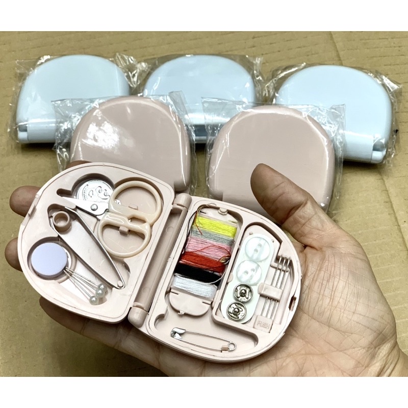 Bóp kim chỉ mini, rất gọn khi mang theo và tiện dụng