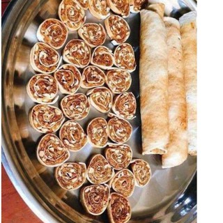 Kẹo chuối ( mứt chuối) cuộn bánh tráng Đặc sản miền Tây