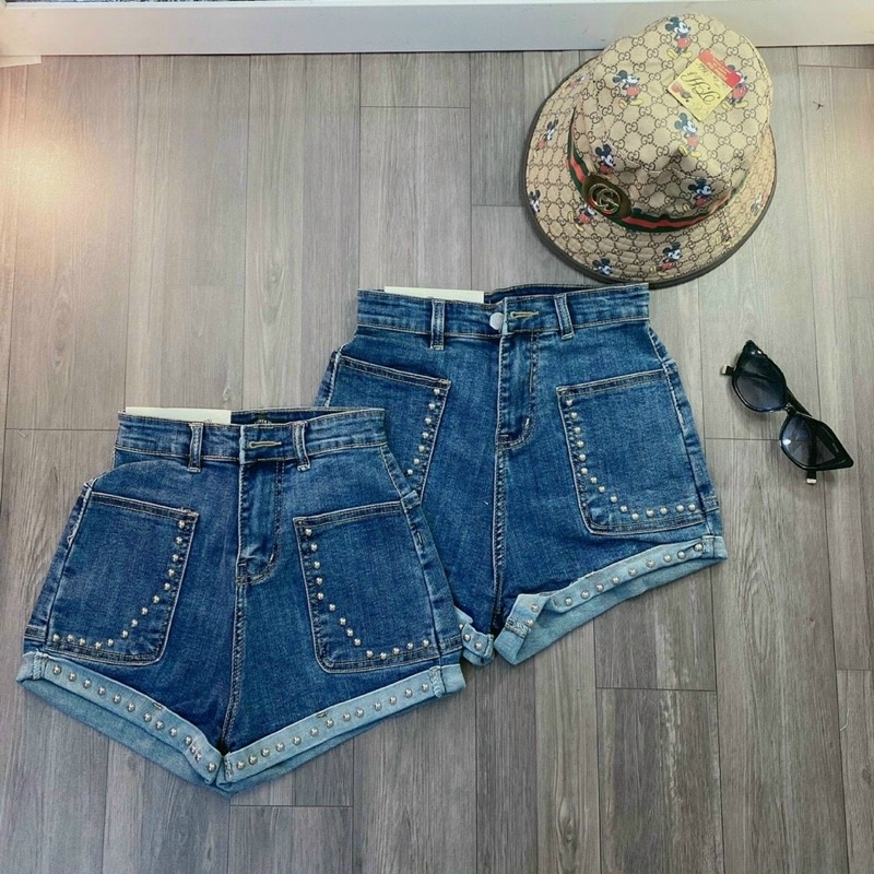 Quần short jean đính cườm