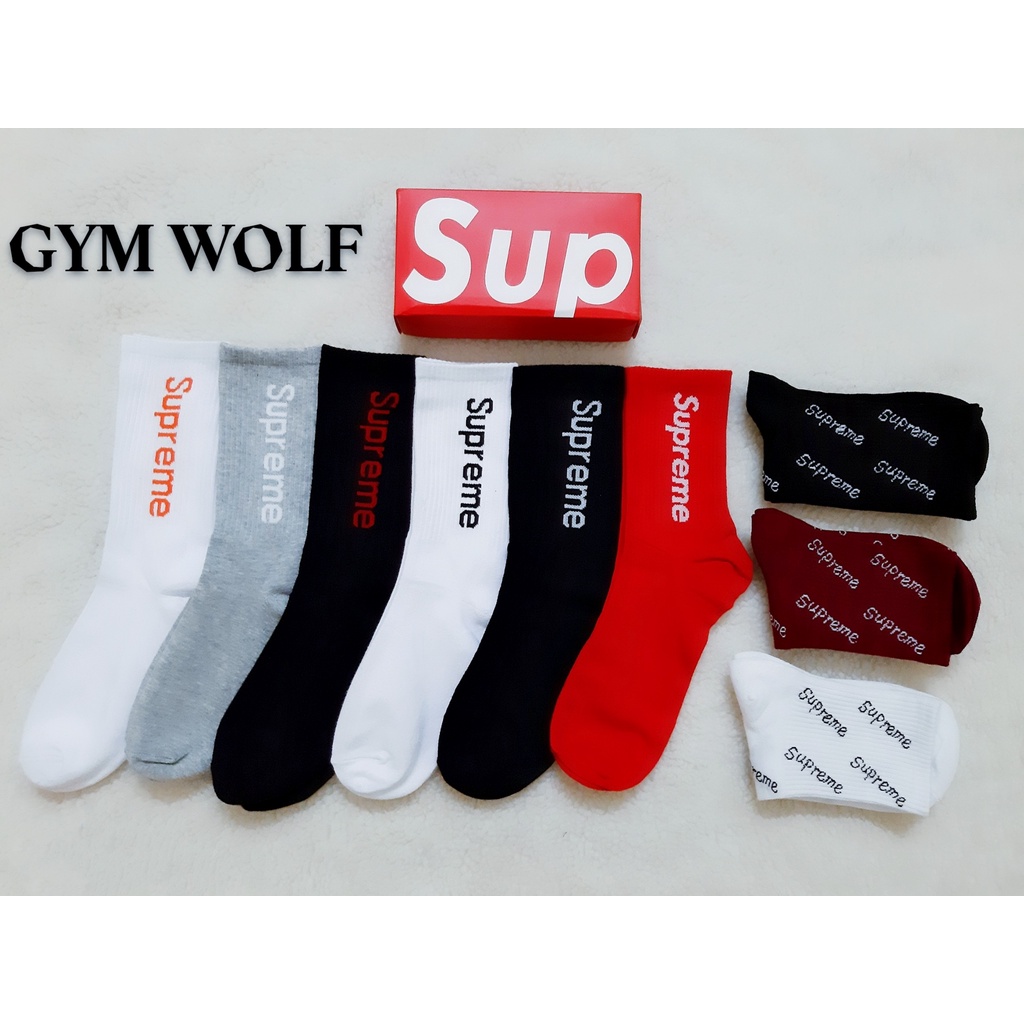 Vớ Supreme cao cổ Nam Nữ đủ màu phong cách thể thao, trẻ trung và năng động.