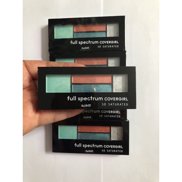 Phấn mắt CoverGirl So Saturation Quad Eyeshadow 225 On Ice