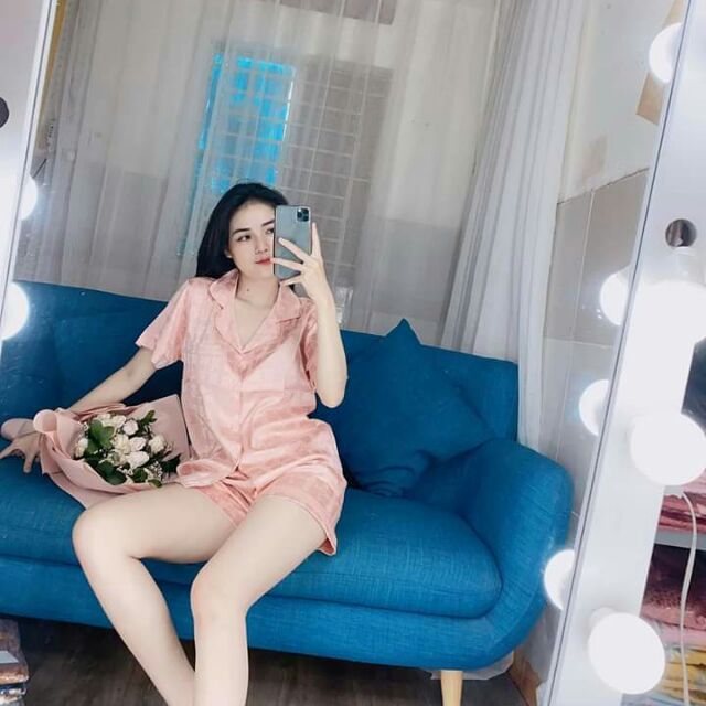Bộ pizama gấm áo cộc quần đùi