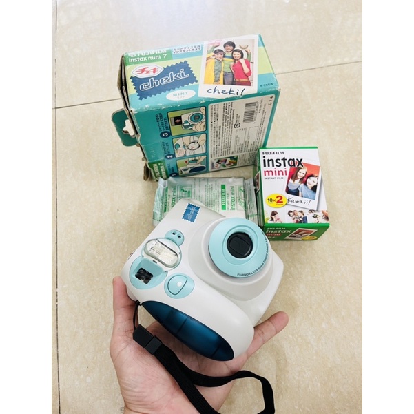 Máy chụp ảnh lấy liền Fujifilm Instax Mini 7 Cheki tặng kèm pin tiểu AA và 1 hộp film 10 tấm date 2024