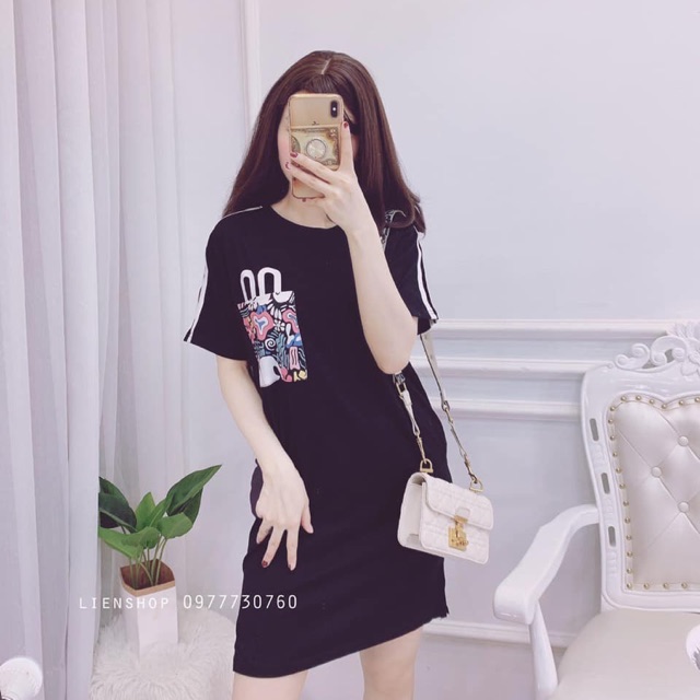 Váy suông túi hoạ tiết