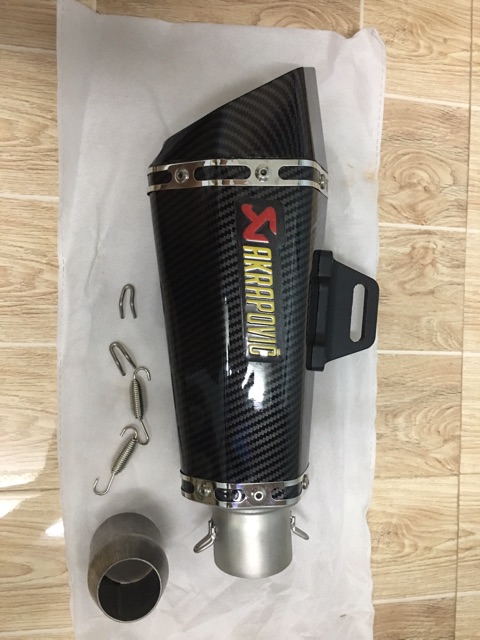 Pô akrapovic TITAN CARBON (pô nhập khẩu)có tiêu âm đi kèm