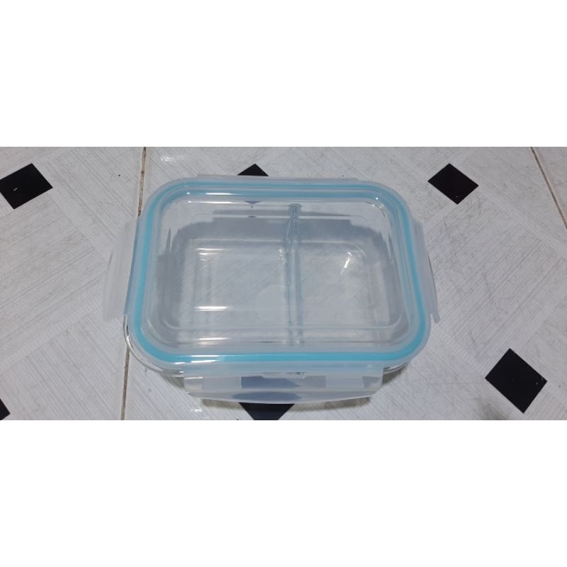Hộp thủy tinh chia 2 ngăn