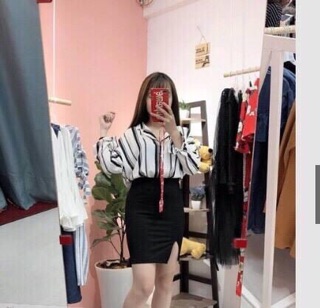 chân váy body xẻ trước