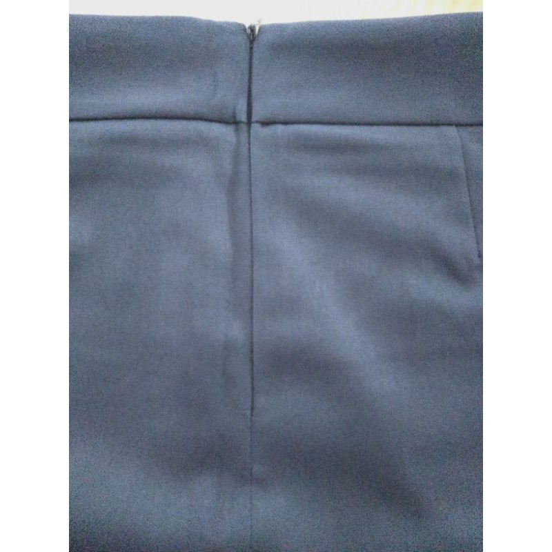 Chân váy bút chì Thái Hòa mau xám đậm vải co giãn nhẹ