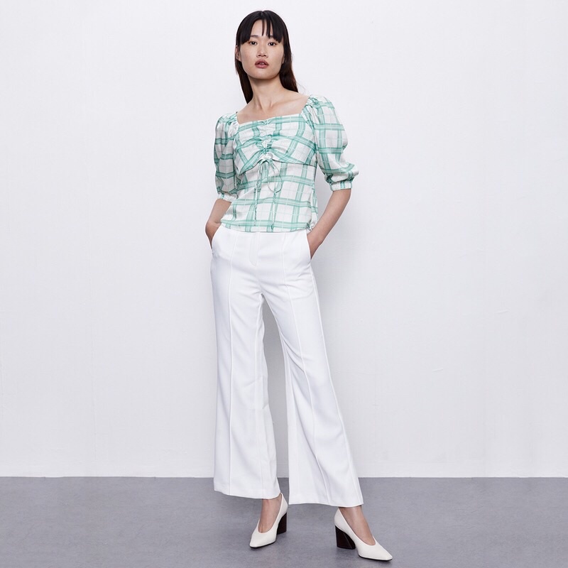 Áo lụa kẻ xanh Urban Revivo