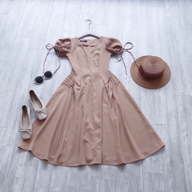 [Mã FAGREEN1505 giảm 10% tối đa 30K đơn 99K] Đầm trắng xoè xếp li eo (kèm hình thật) | BigBuy360 - bigbuy360.vn