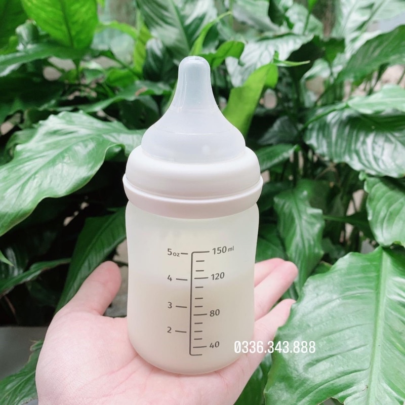 Bình sữa Moyuum Thuỷ Tinh tráng Silicon Size 150ml/240ml, cách nhiệt, độ bền cao Hàn Quốc chính hãng