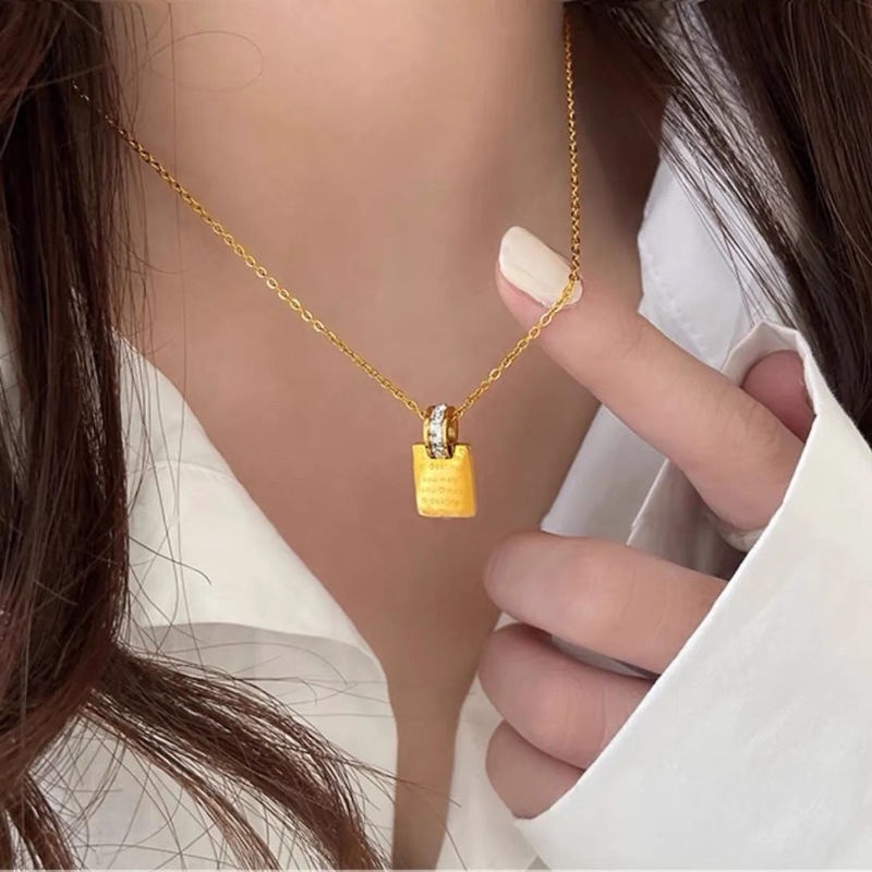 Dây Chuyền Mặt Vuông Khắc Chữ Love Đính Đá Zircon Đơn Giản Không Phai Màu Phong Cách Hàn Quốc