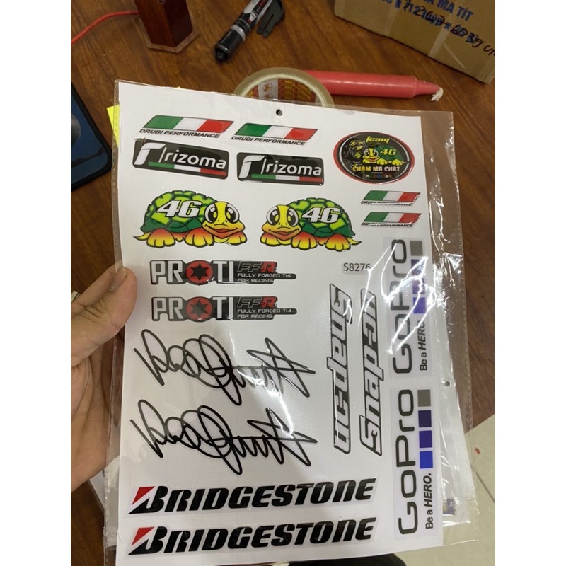Bảng tem nổi, tem chế, sticker vui nhộn