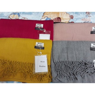 Khăn Acne studios( khăn lông cừu acen xù)