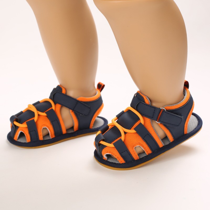 Giày sandal tập đi đế cao su chống trơn trượt có lót êm ái kiểu dáng dễ thương cho bé