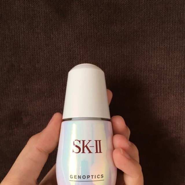 Tinh chất làm trắng Aura Essence SK-II
