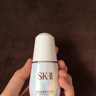 Tinh chất làm trắng Aura Essence SK-II