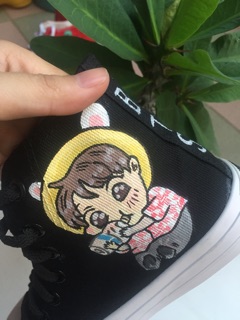 Giày converse vẽ tay