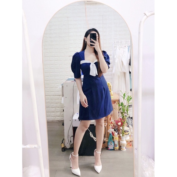 Đầm navy viền cut out