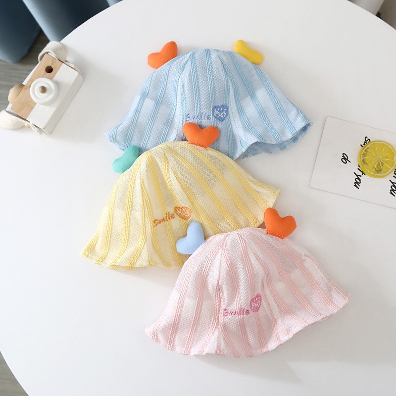 Mũ trẻ em bé gái ,trai trái tim cute vải lưới thoáng khí quai dây cho bé 1-3 tuổi Hàng CAO CẤP ,mẫu mới nhất 2021