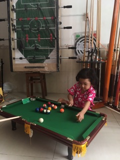 Bàn bida trẻ em chân thấp