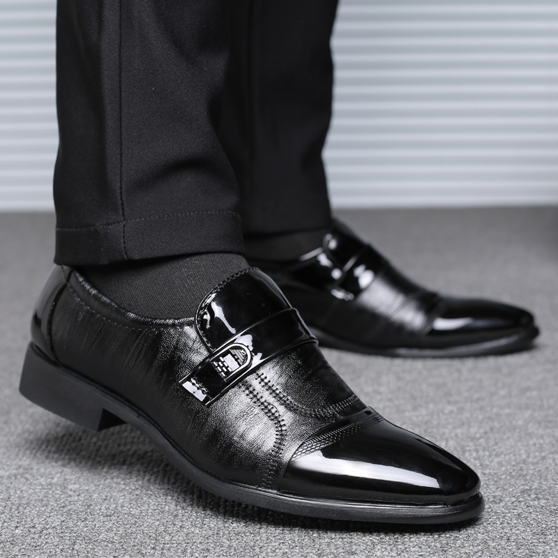 Top leather shoes for men 2021 summer new leather formal dress for men business casual leather shoes for men dinner shoes black suit leather Oxford shoes patent leather