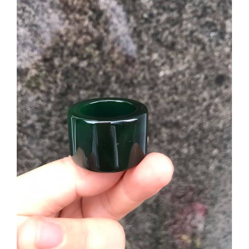 NHẪN CÀN LONG BẢN VUÔNG ĐÁ XANH