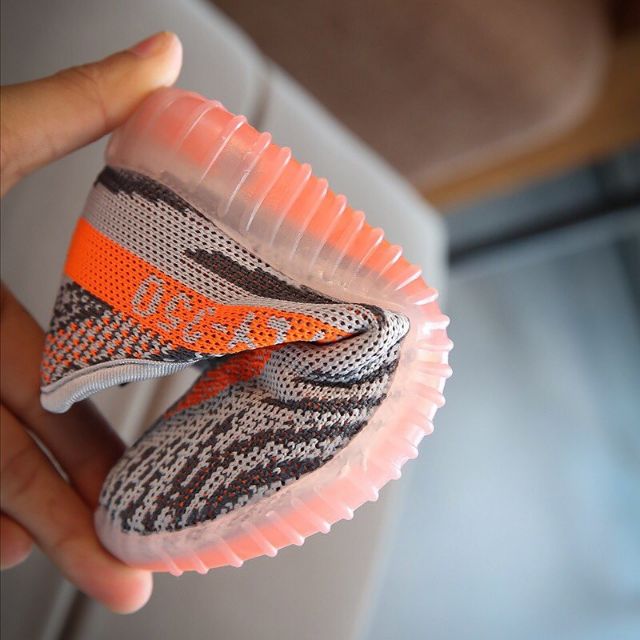 SNAEKER YEEZY 350 phiên bản nhí cho bé