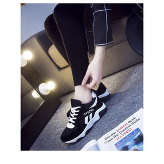 Giày sneaker nữ giày thể thao độn đế màu đen trắng 2581