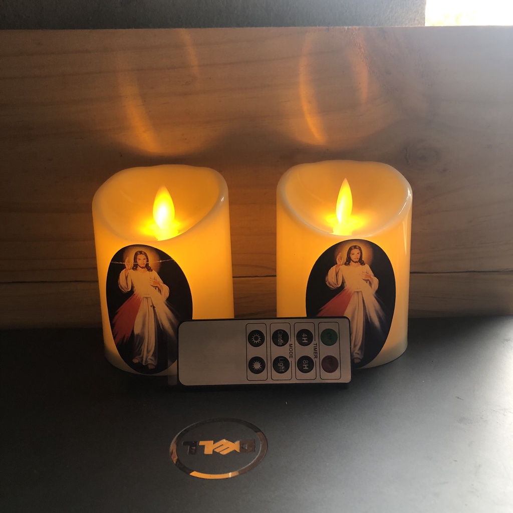 Nến công giáo để ban thờ chạy pin sử dụng điều khiển tắt bật từ xa&lt;Giá 1 cặp &gt;