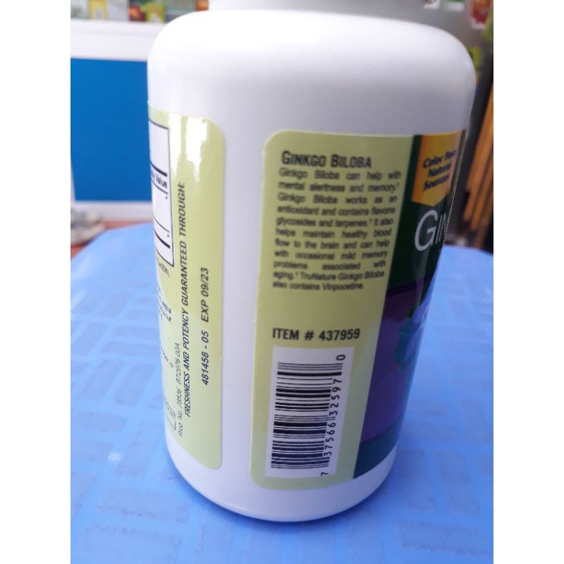 Ginko biloba  có flavonoid chất chống oxy hóa mạnh mẽ  và terpenoid cải thiện lưu thông máu.6