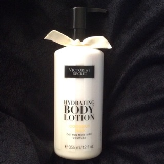 Dưỡng thể body lotion mùi dừa Victoria Secret