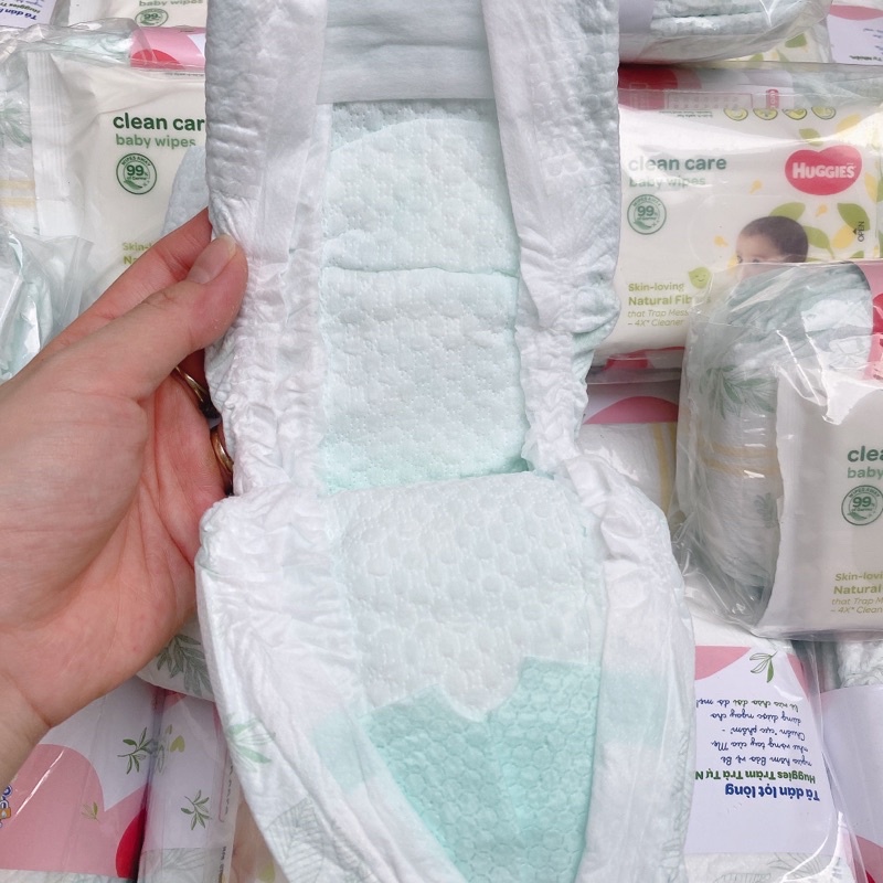 Combo 100 miếng tã dán Huggies tràm trà sz Newbon cho bé từ sơ sinh đến 6kg