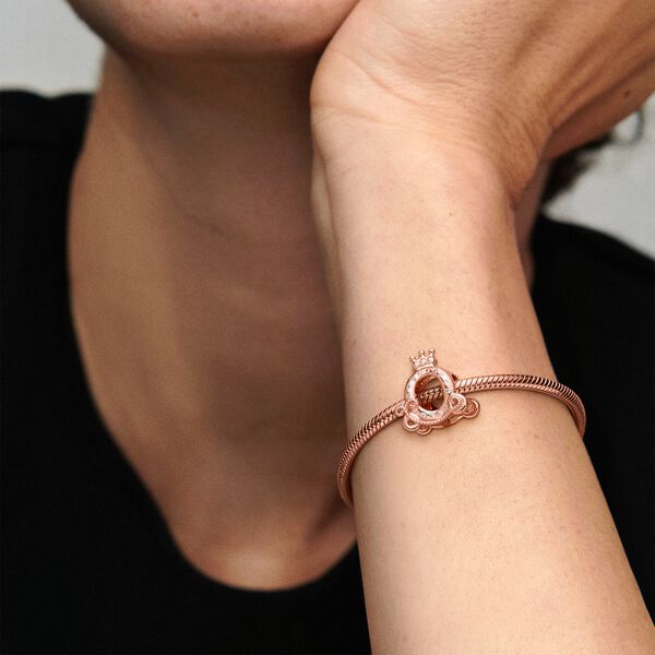 Charm Của Vương Miện Vàng Hồng Sáng Bóng
