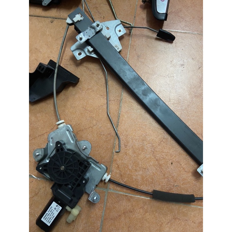 Compa lên kính kèm mô tơ kia morning 2010