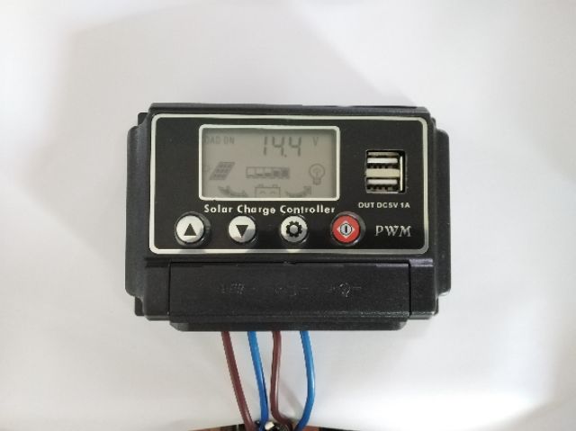 Điều khiển sạc pin mặt trời 50A