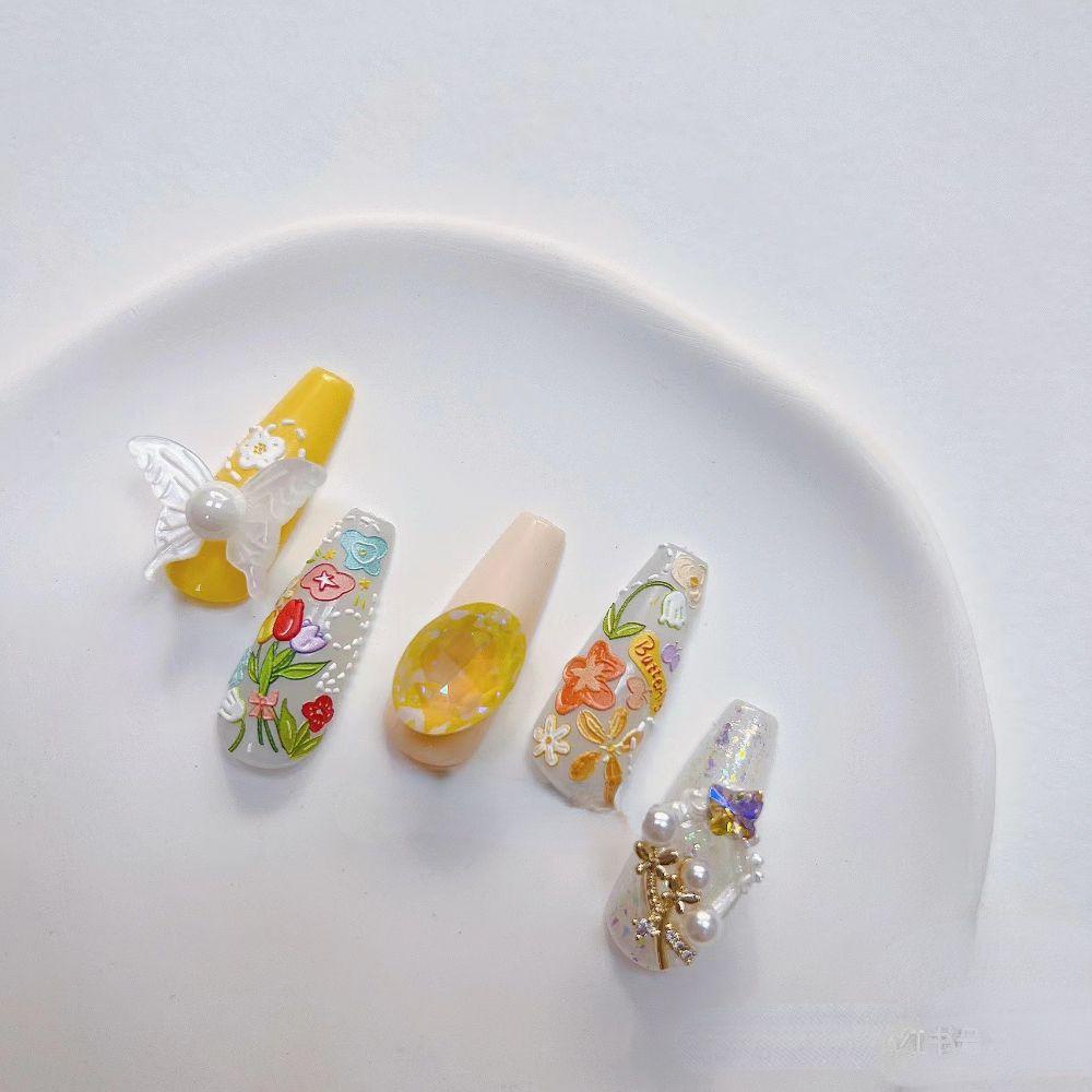 [Hàng mới về] Miếng dán móng tự dính họa tiết hoa dập nổi 5D nhiều màu sắc trang trí nghệ thuật thời trang DIY