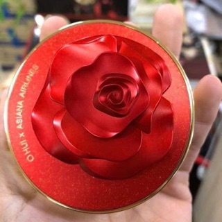 PHẤN NƯỚC OHUI HOA HỒNG ĐỎ