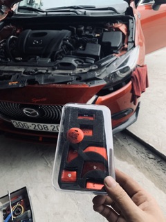 Ốp Nút Media + Nút khởi động Mazda