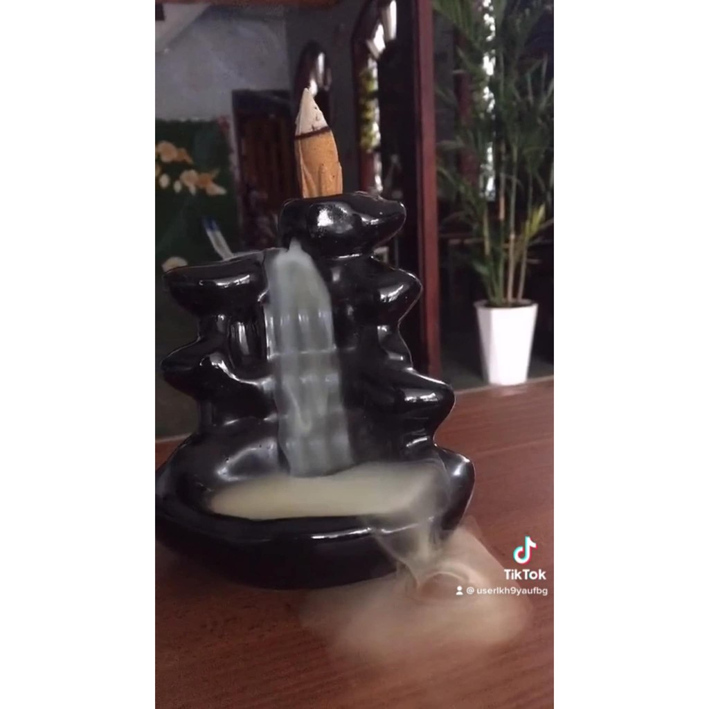 NỤ TRẦM CHÍNH HÃNG THẢO MỘC TẨY UẾ ĐUỔI MUỖI,GIÁN VÀ CÁC LOẠI CÔN TRÙNG.