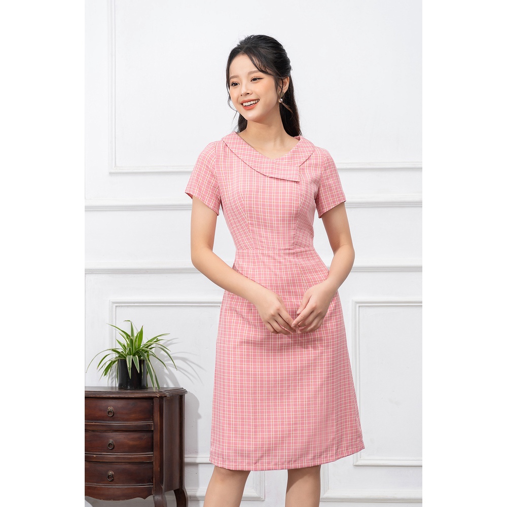 Váy Công Sở Thiết Kế LUPERI Họa Tiết Kẻ LFV3272